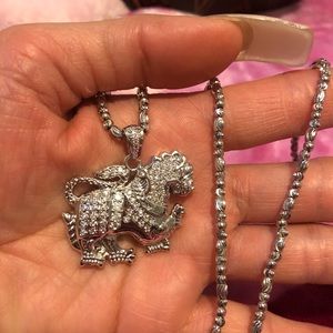 18k white gold plated “ rhodium” lucky lion pedant